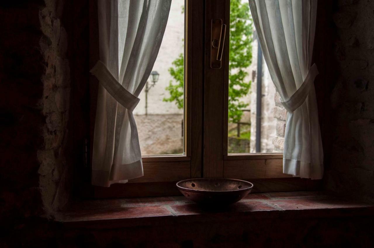 La Tana Del Tasso Rooms&Breakfast Camerata Cornello Exterior foto
